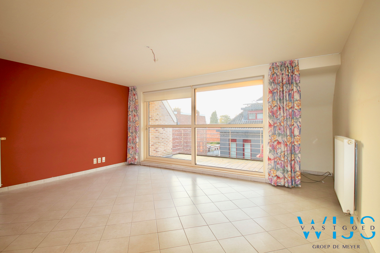 3 slaapkamerappartement met garage in hartje Assenede ! 