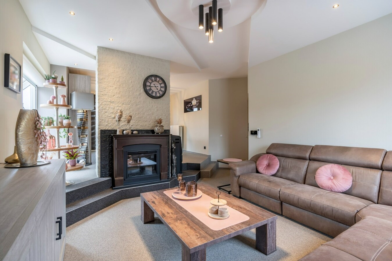 Gerenoveerde woning met tuin, garage en 3 slaapkamers in Opglabbeek - Perceeloppervlakte 684.00 - Bewoonbare oppervlakte 160.00 - Zuidoostelijke tuinoriëntatie 