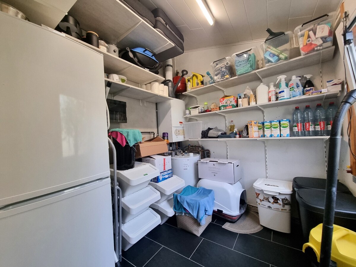 Recent, met oog voor detail gerenoveerde, zeer aangename woning te Heist 