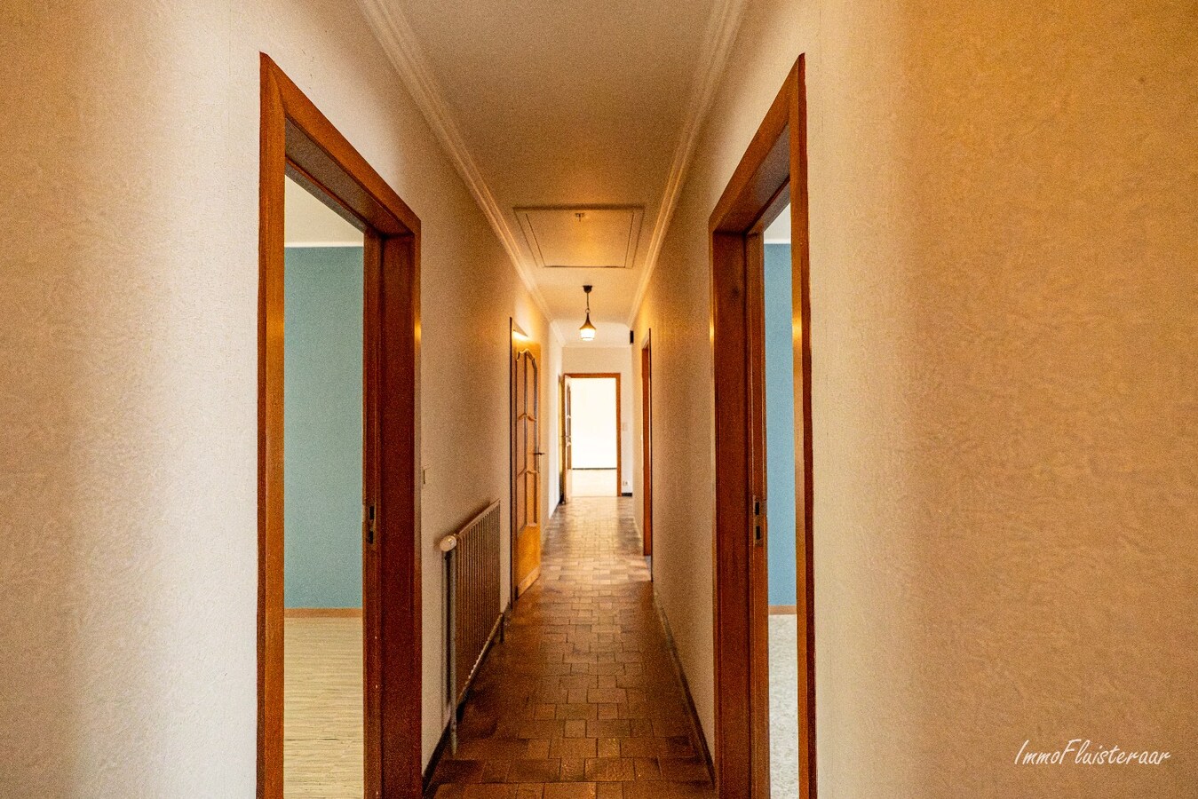 Vrijstaande woning met bijgebouw op 1 ha (Aankoop extra aanpalende ca. 2 ha mogelijk) te Heist-op-den-Berg 