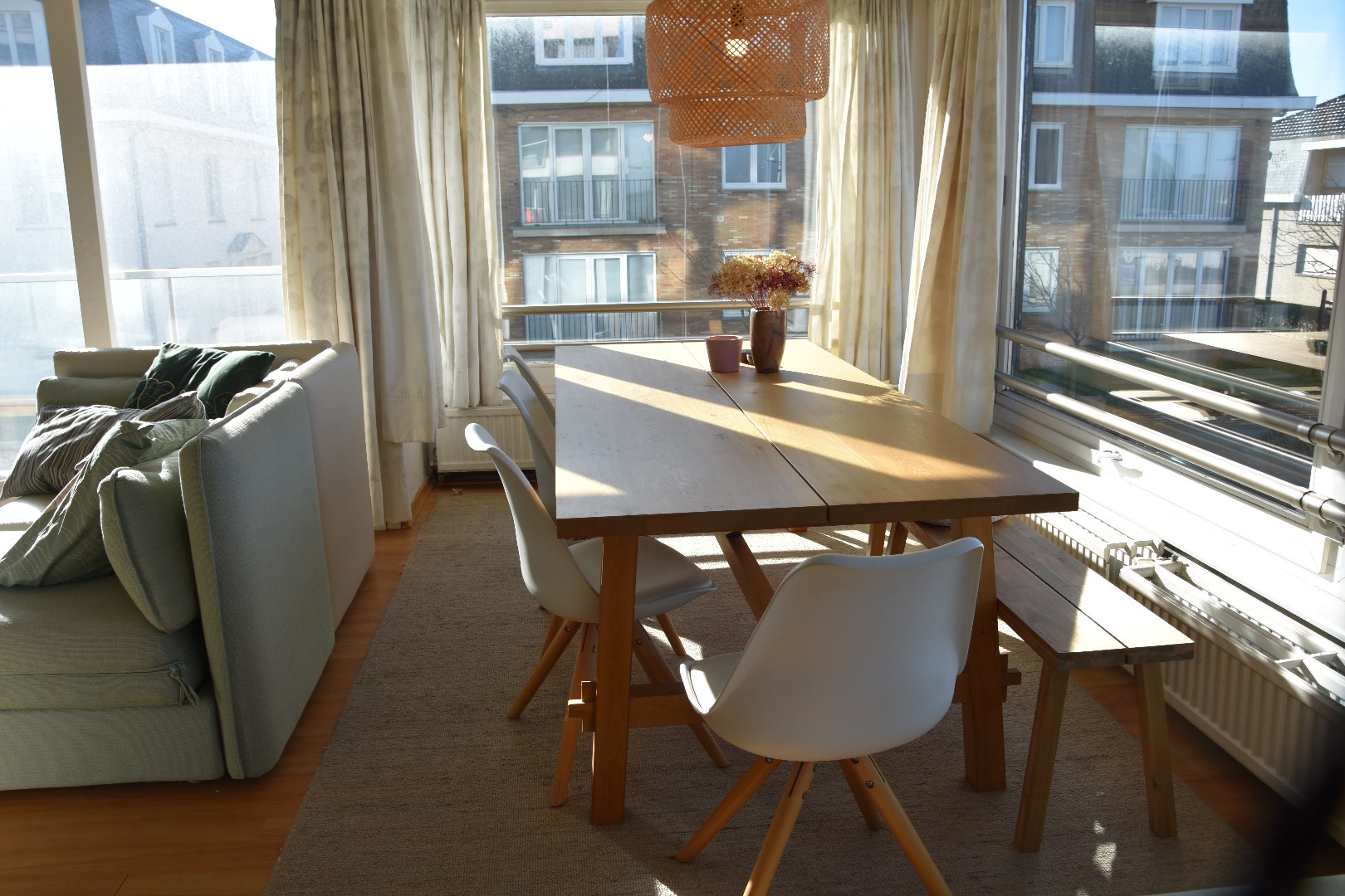 gemeubeld appartement met 2 slaapkamers 