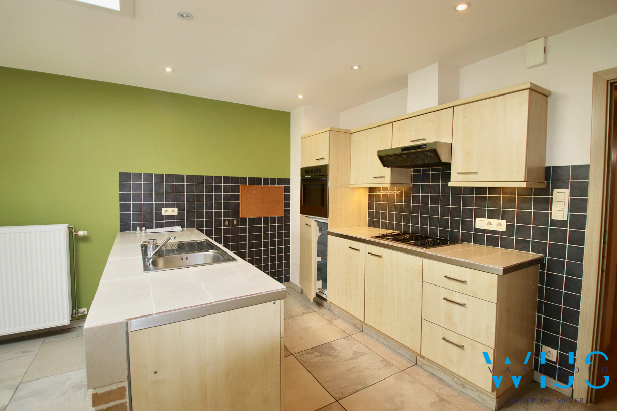 Instapklare en leuke gezinswoning in hartje EEKLO ! 