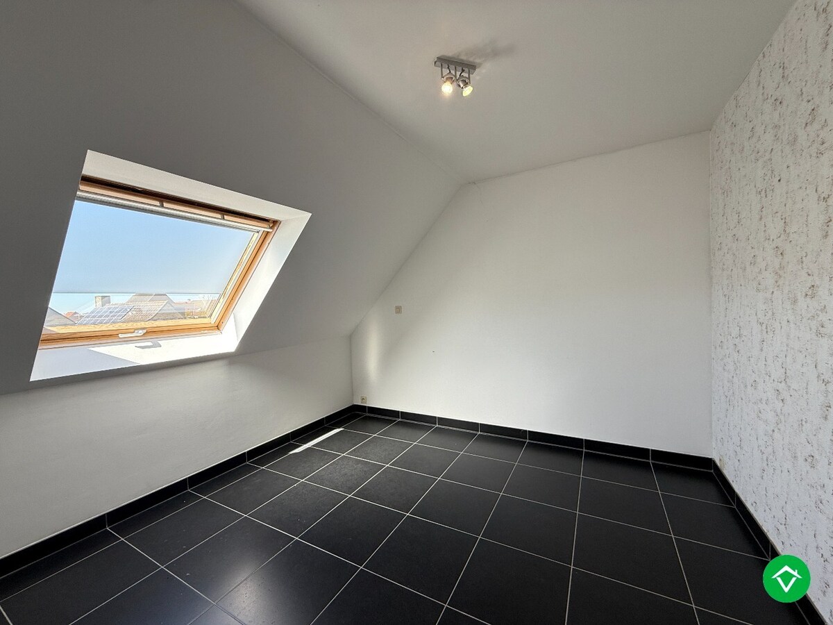 Duplexappartement met twee slaapkamers, zonneterras en parking te Moorslede 