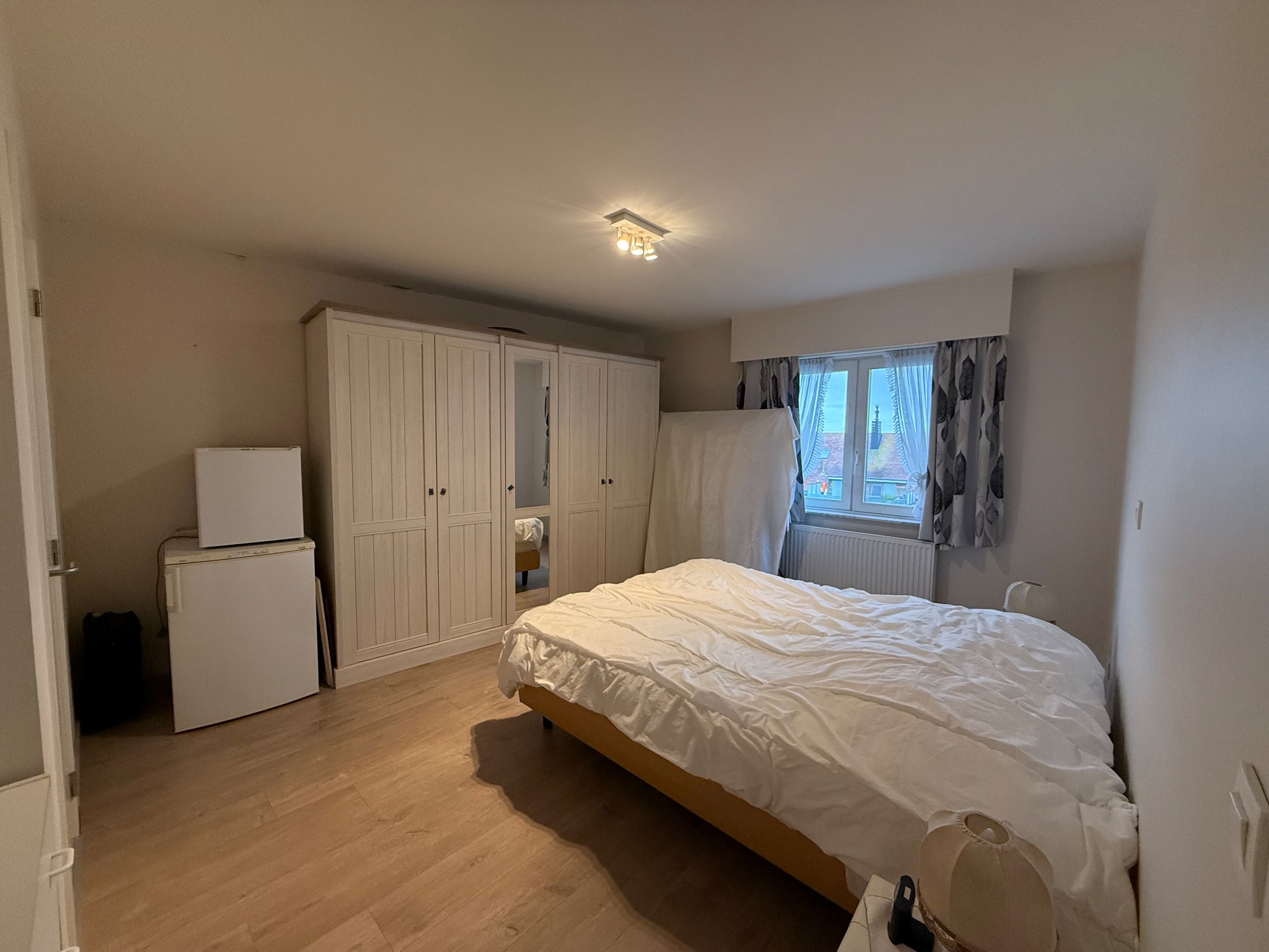 NON MEUBLÉ – Appartement spacieux et unique de 139 m² au centre de Knokke. 