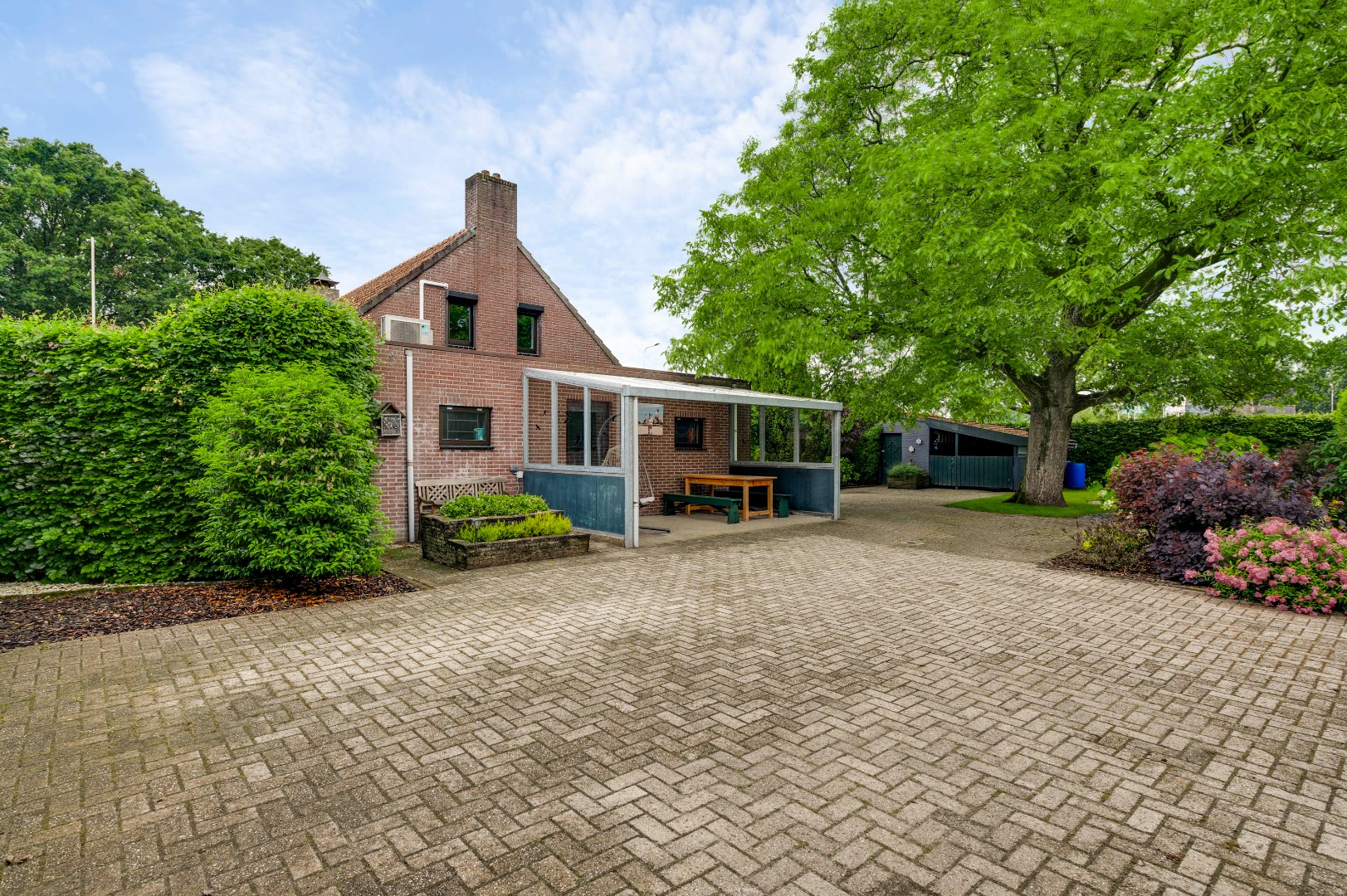 Woonboerderij te koop in Weert