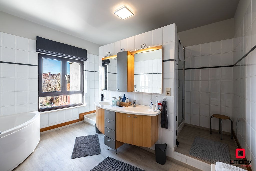 Bel-étage woning met 5 slaapkamers in Gent 