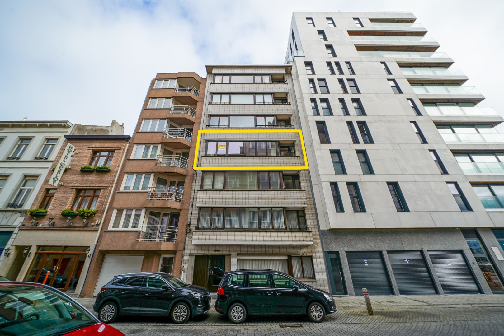 Luxueus gerenoveerd 3-slpk-appartement in hartje Oostende 