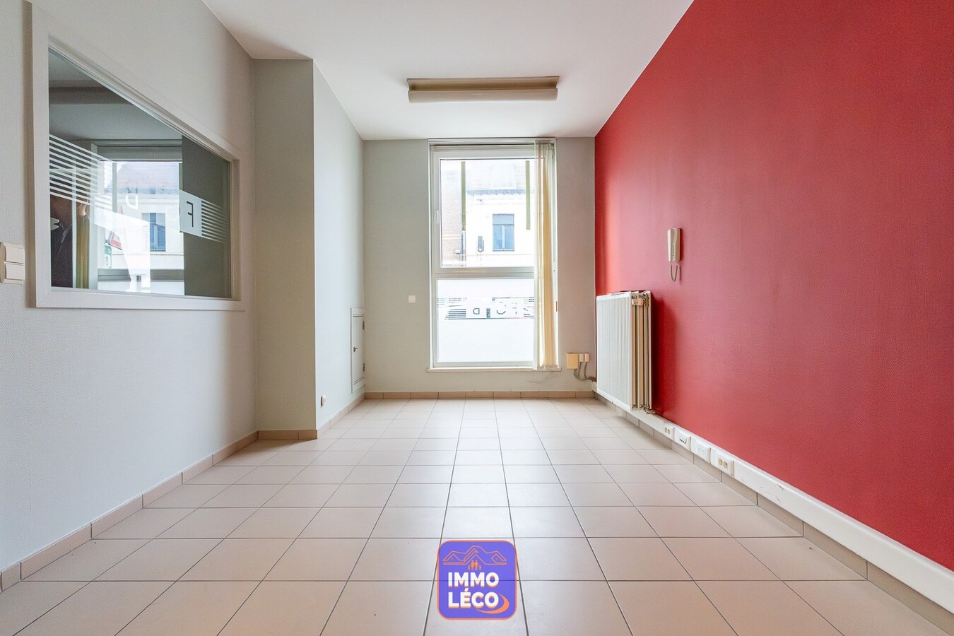 Bureaux de +/- 65m² situés au cœur du centre de Pecq, idéal professions libérales ! 