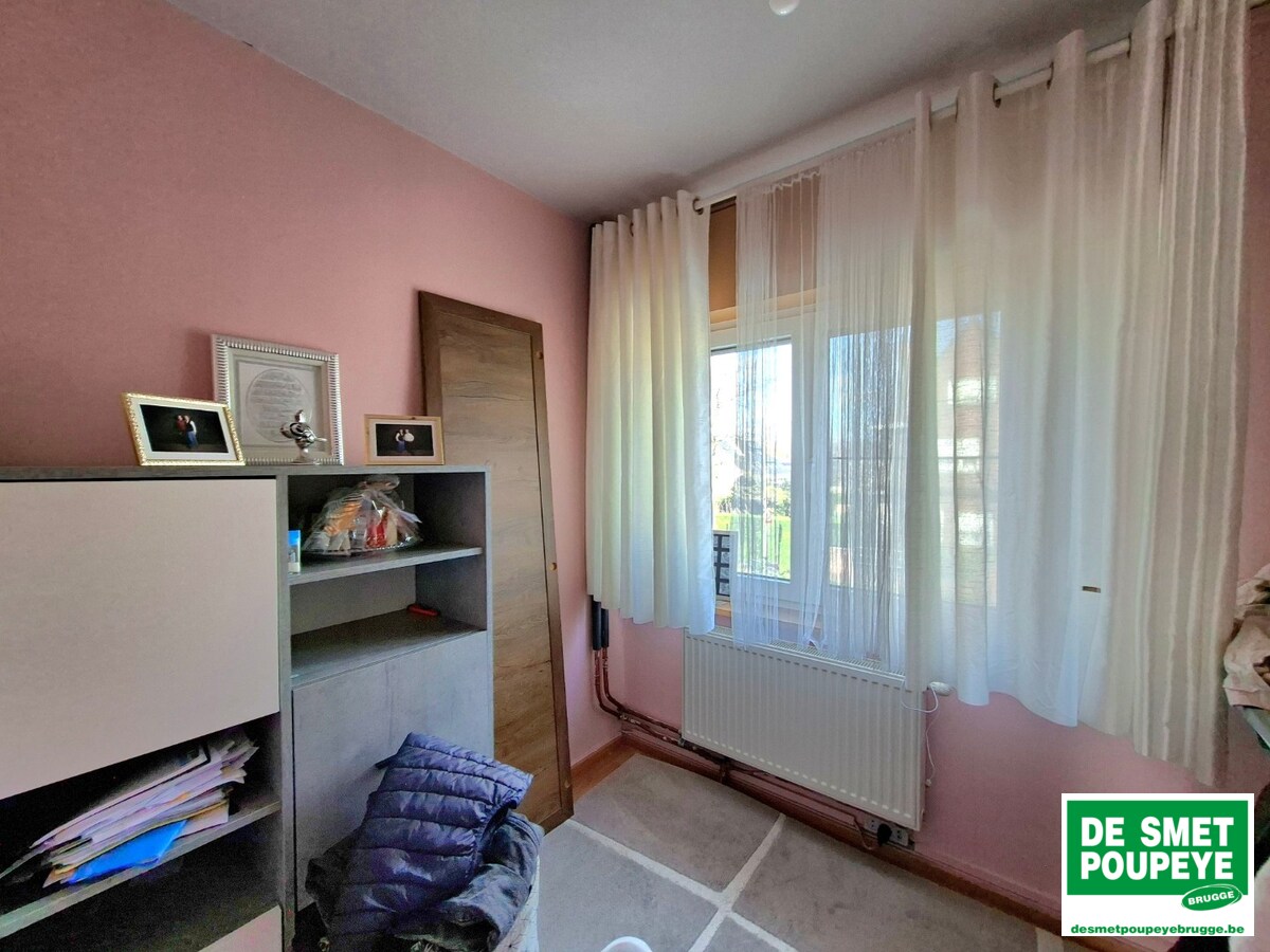 Ruime woning met garage 