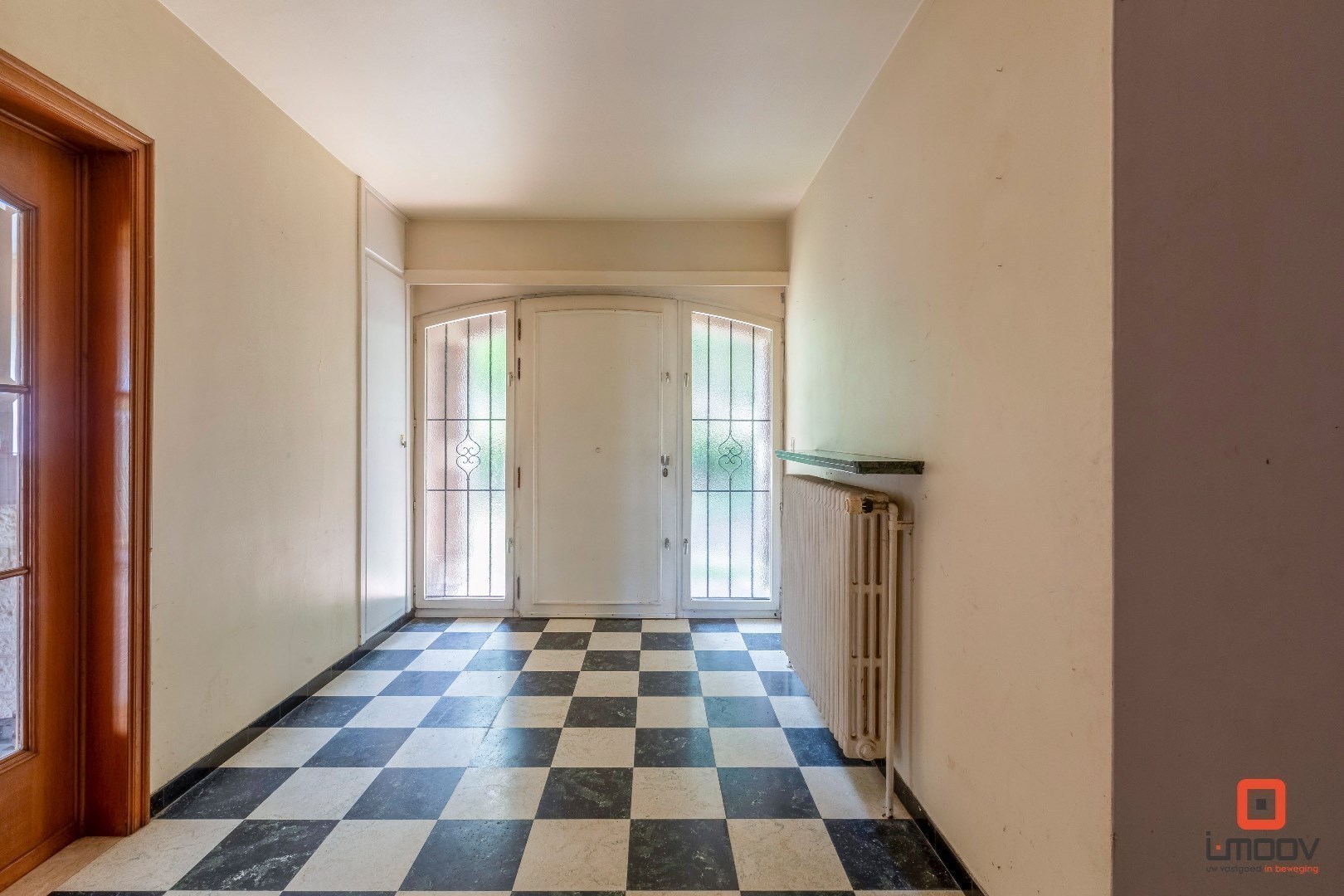 Te renoveren villa op toplocatie in Laarne 