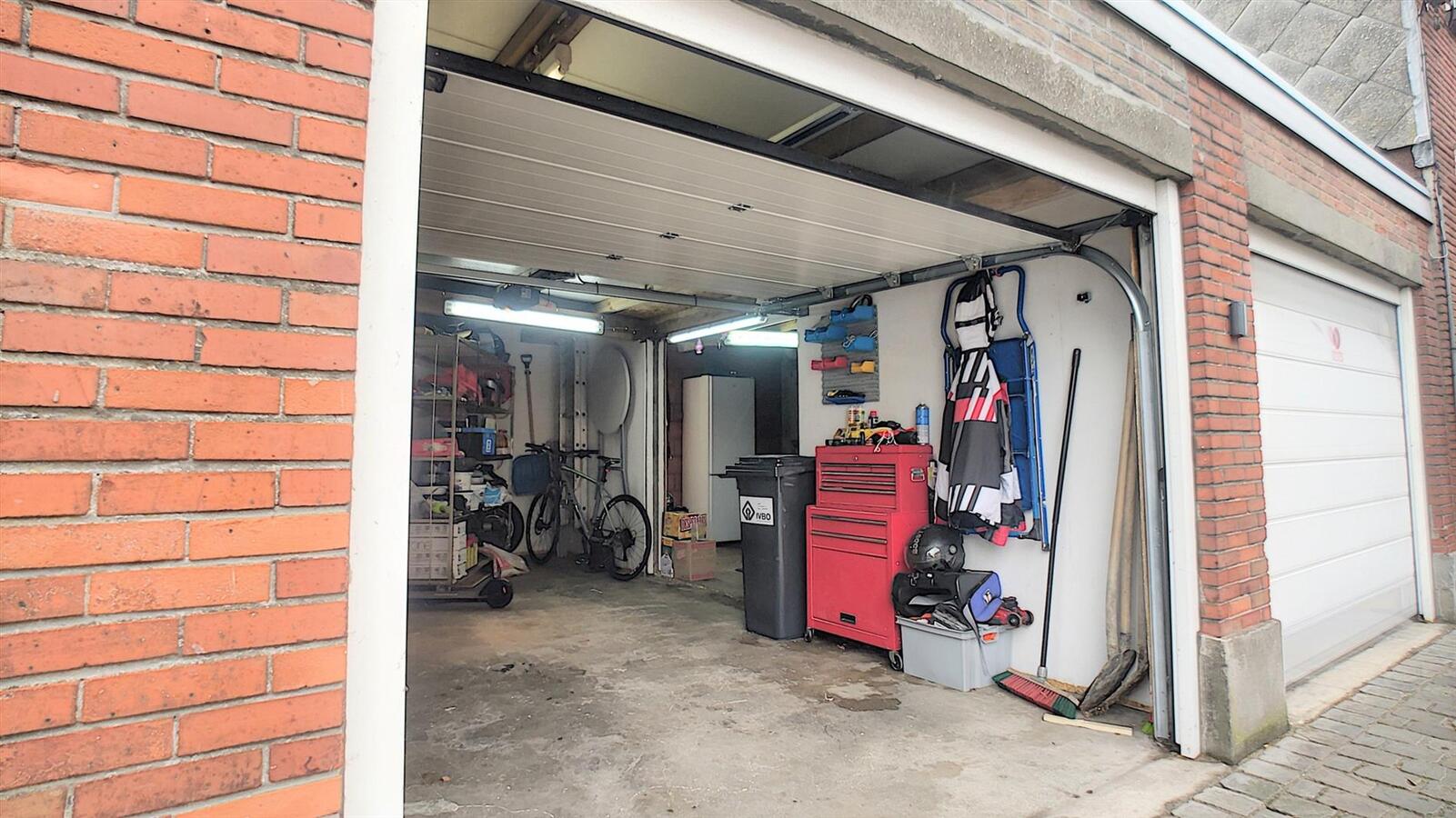 Grote gezinswoning met twee garages - Zeebrugge 