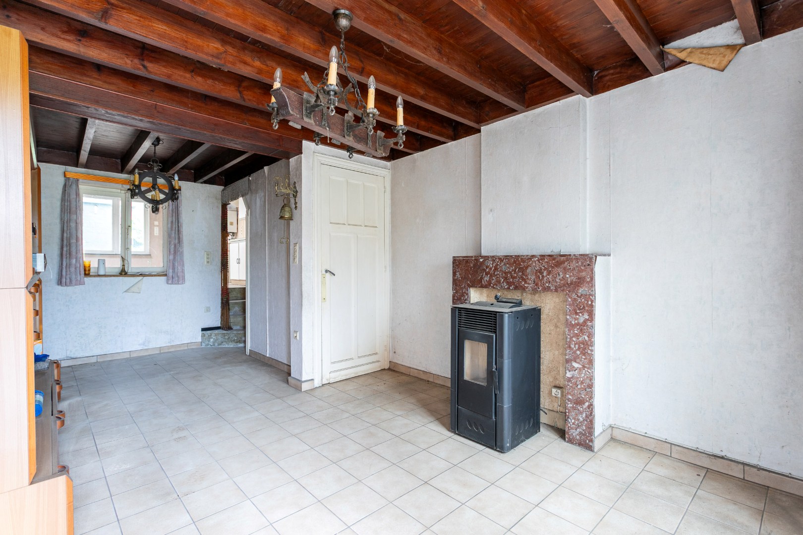 Unieke eigendom met twee woningen op een ruim perceel van 3.130 m² te Galmaarden 