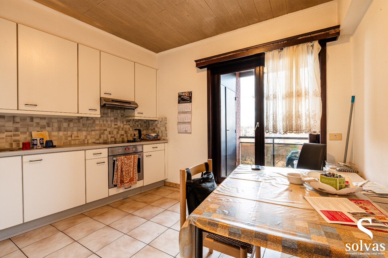 Gezellig twee slaapkamer appartement mét garage op toplocatie te centrum Aalter 