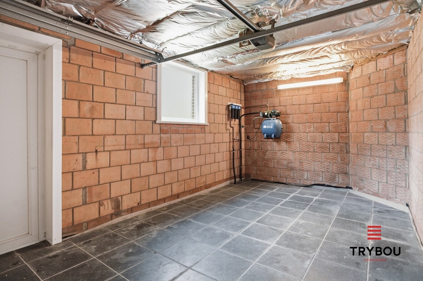 Halfopen bebouwing met 4 slaapkamers in Poelkapelle! 