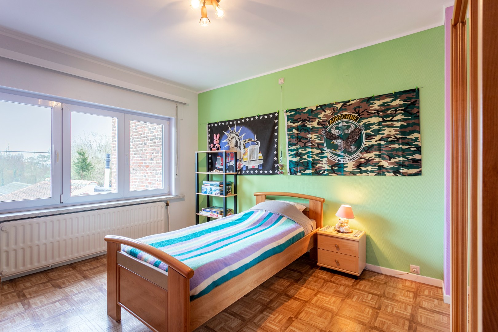 Woning  op 7a80, met 4 slpks, garage en ruime tuin 