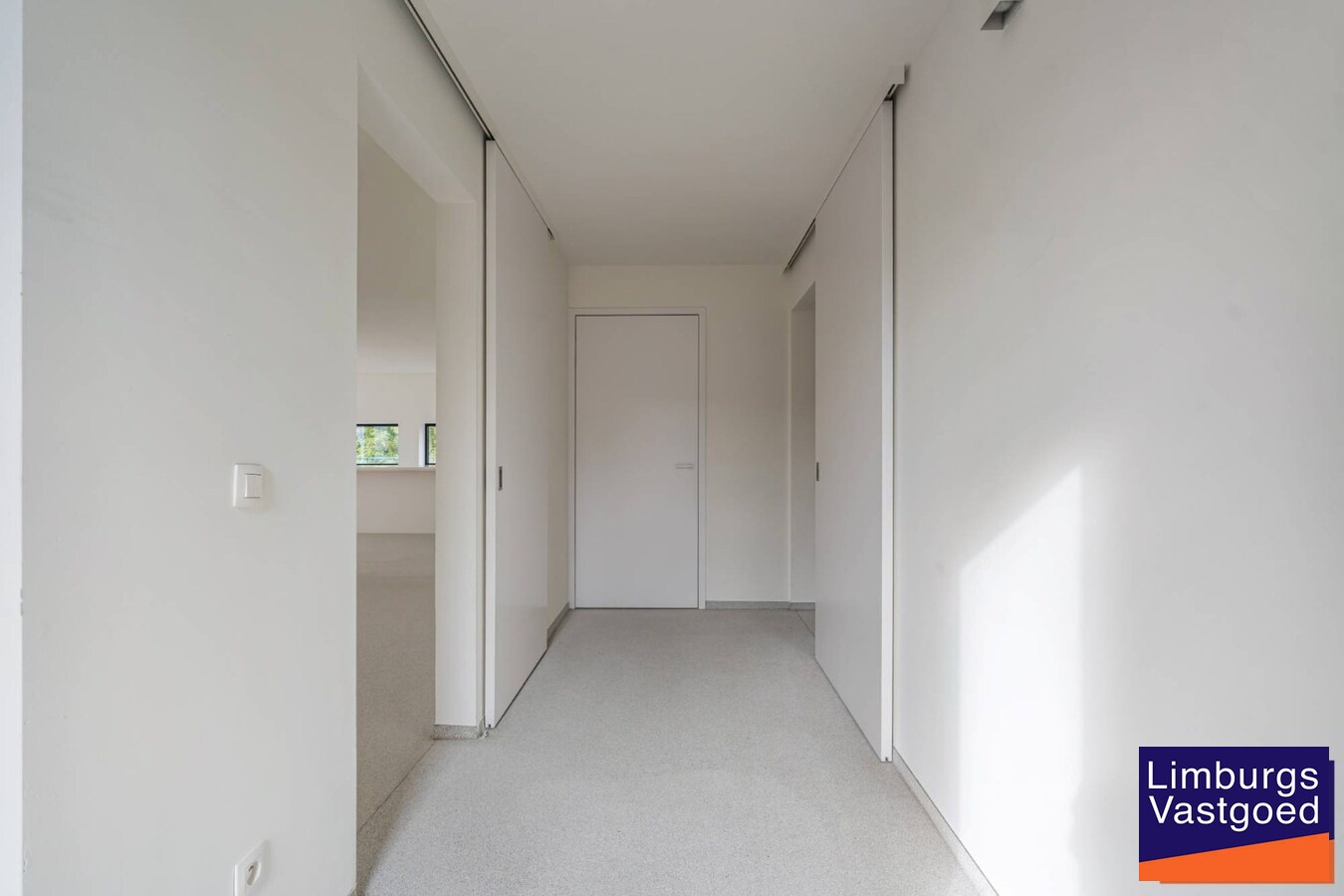 Exclusieve woning met praktijkruimte en zicht op weilanden 