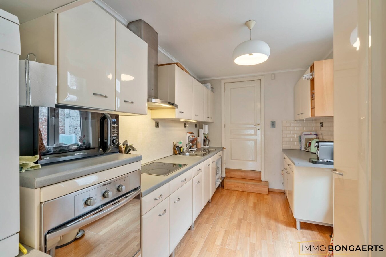 Karaktervolle woning met 4 slaapkamers, tuin en garage. 