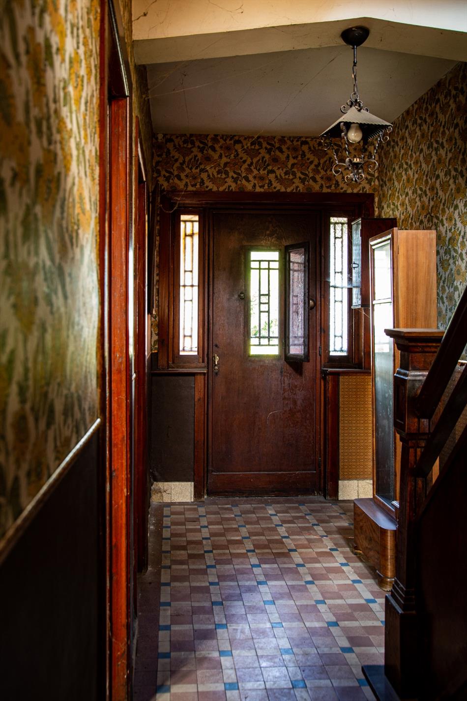 Totaal te renoveren art deco woning met 5 slpks op 950m² nabij centrum Maldegem 