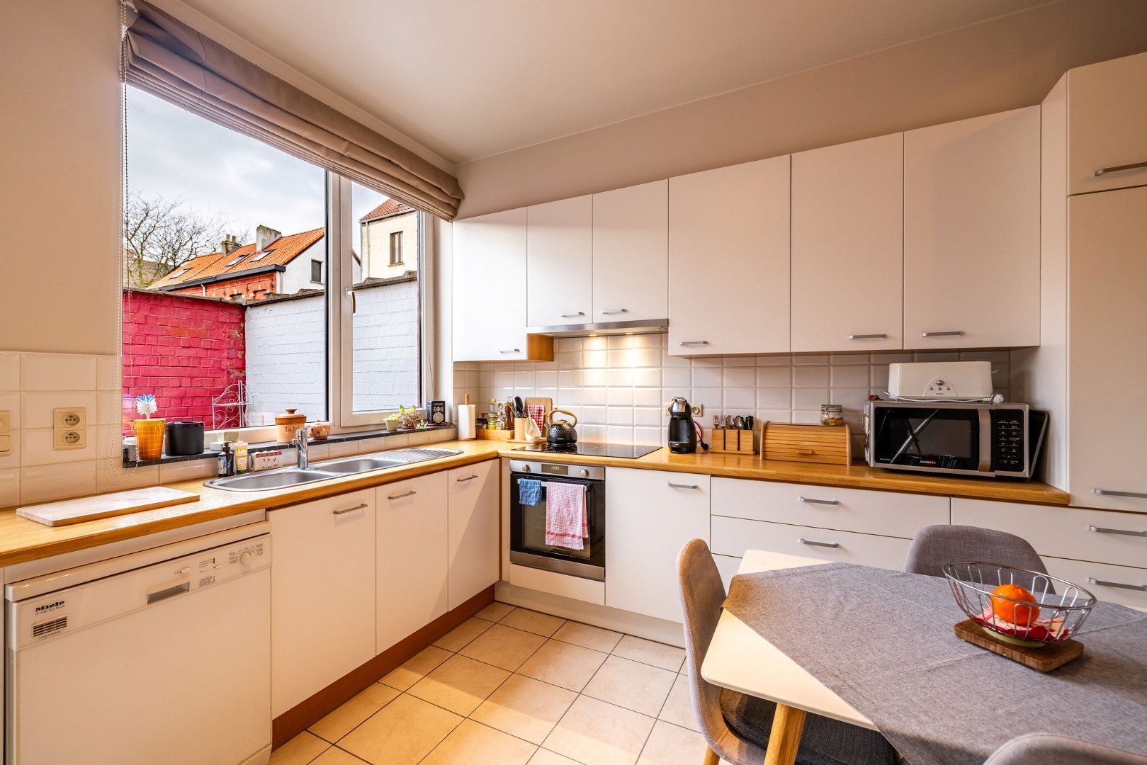 Bel-étage woning met 5 slaapkamers in Gent 