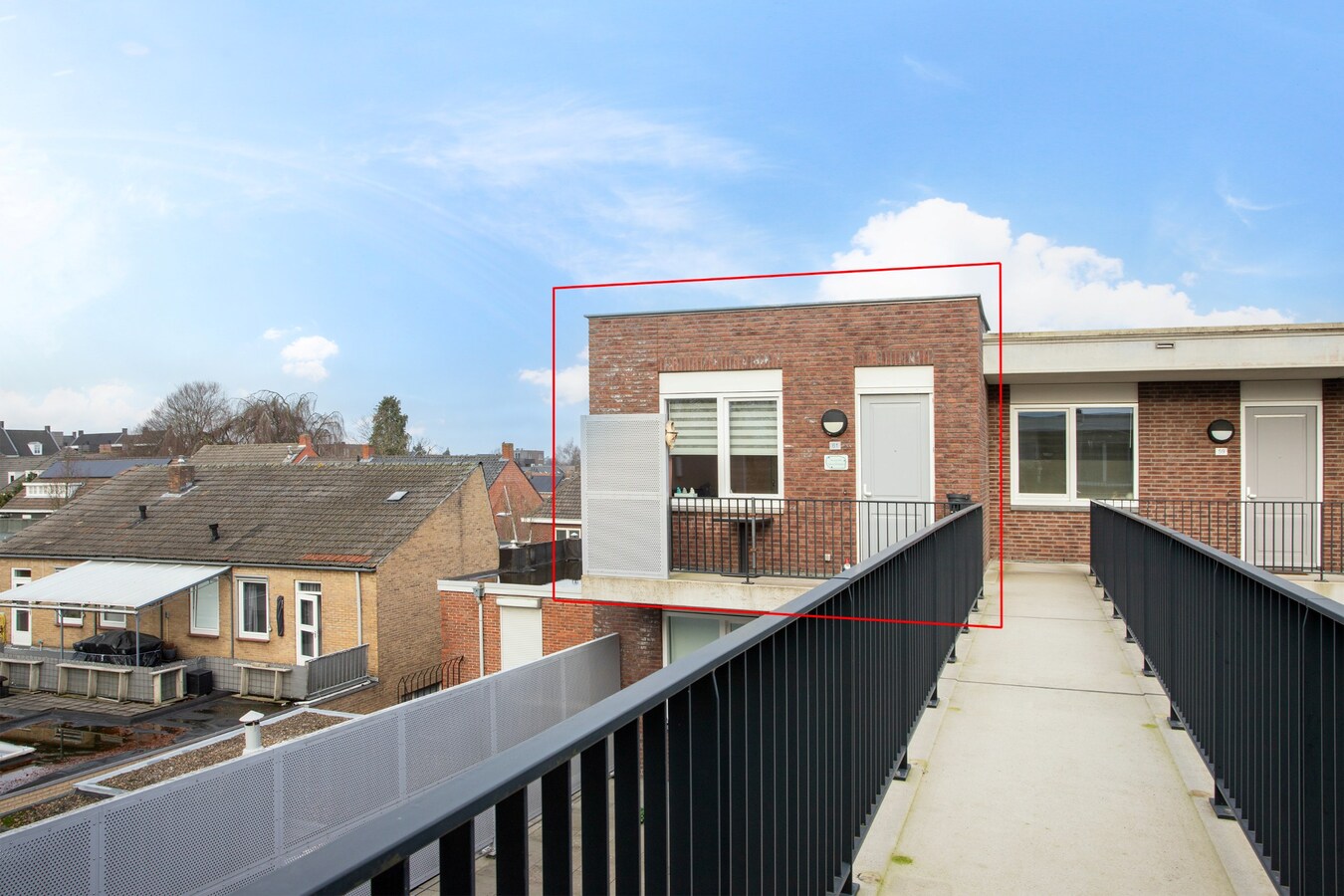 Zeer fraai 3-kamerappartement op de tweede verdieping van appartementencomplex ‘De Smis’. 