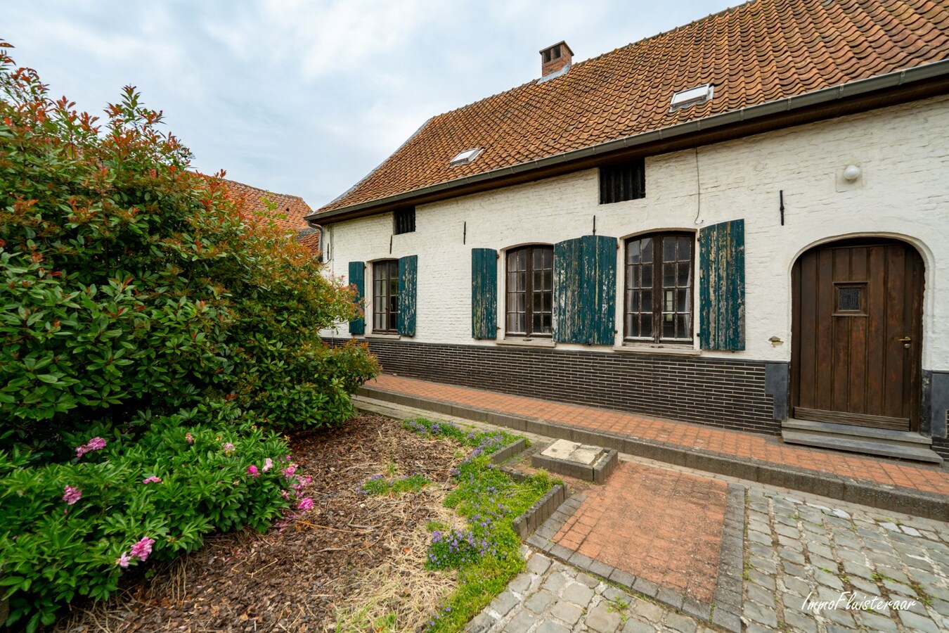 Property for sale in Roosdaal