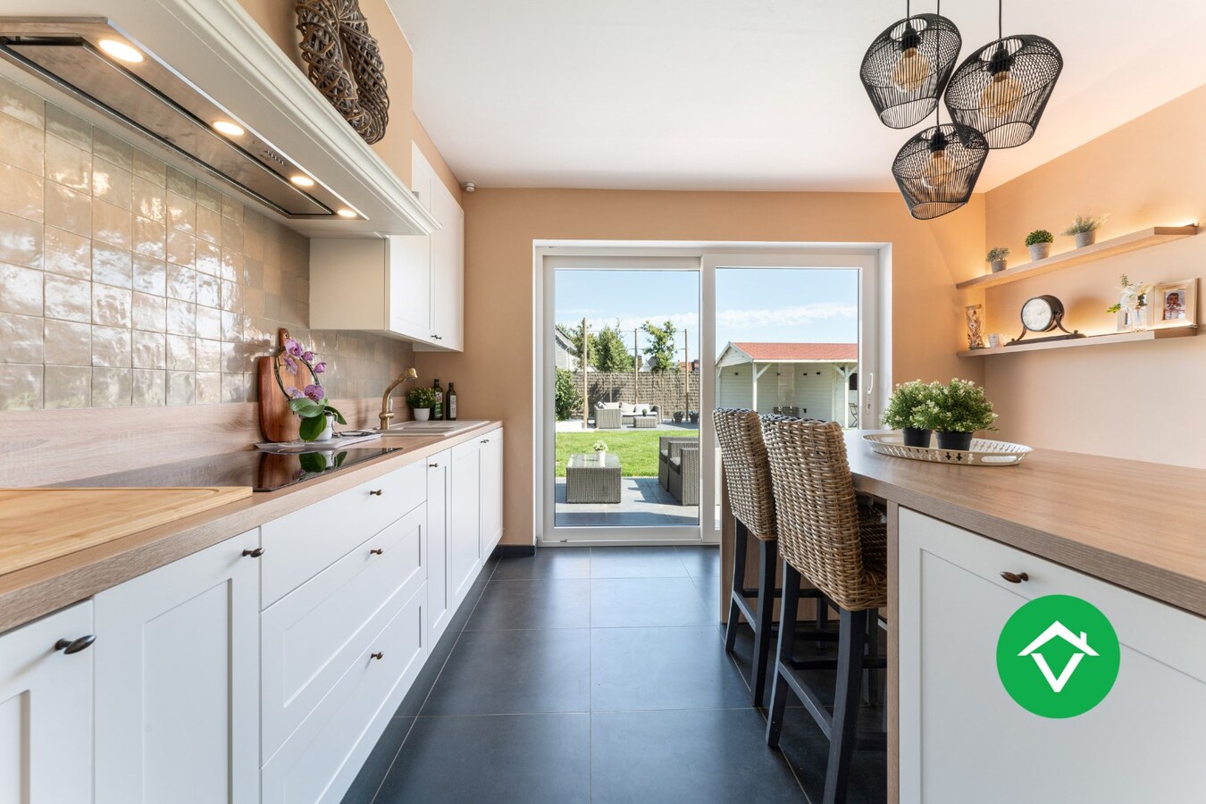 Recente nieuwbouwwoning met vier slaapkamers te Menen 