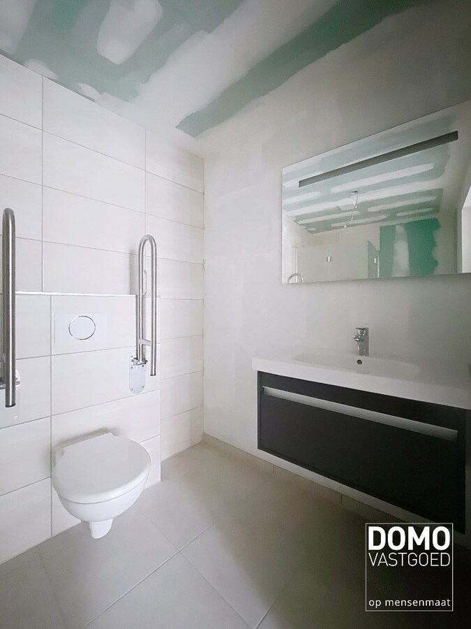 GOED GELEGEN SERVICEFLAT TE KOOP IN CENTRUM HASSELT 