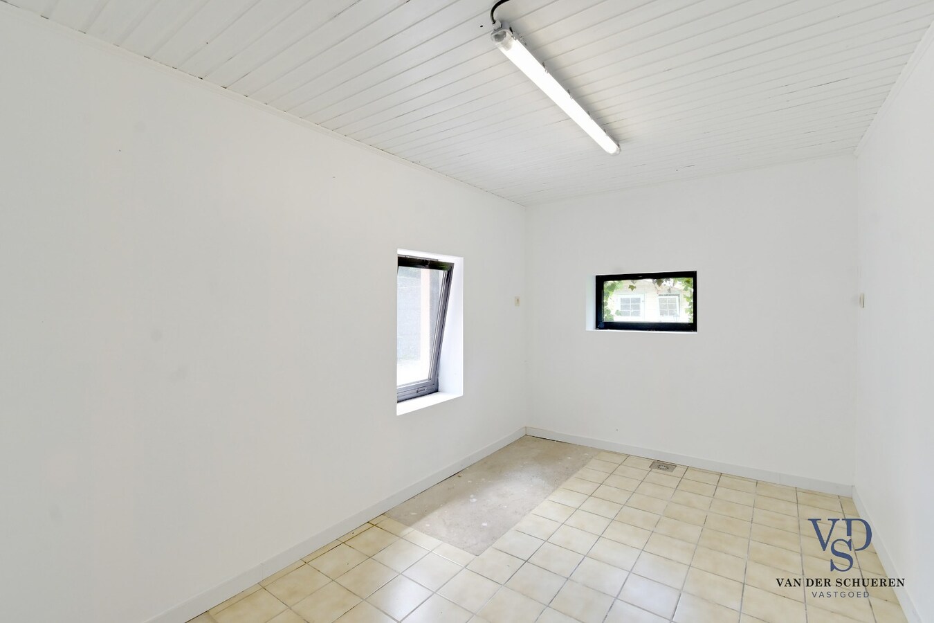 Ruime 3 slpk-woning met garage en tuin. 