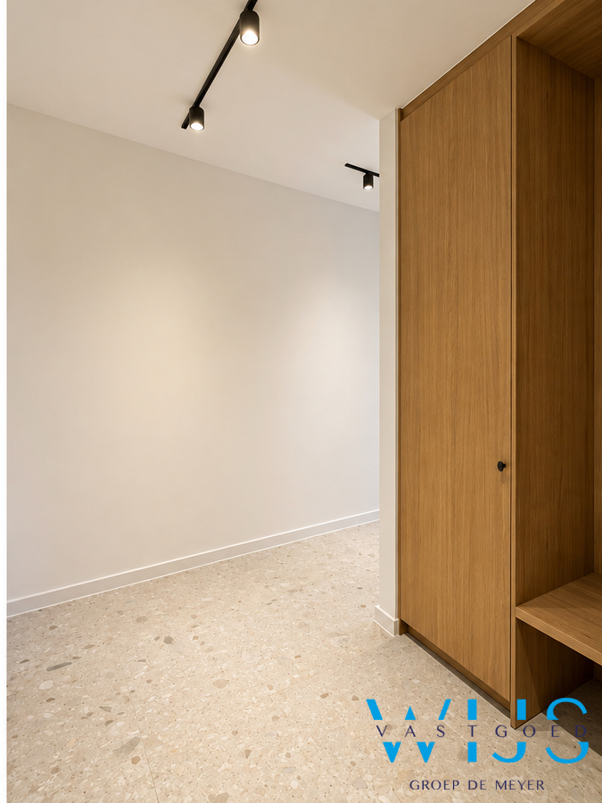 High-end gelijkvloers appartement met tuin te Lembeke ! 