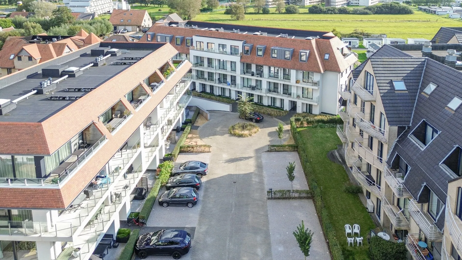 Gelijkvloers appartement te huur met 2 slaapkamers en ruime tuin! 