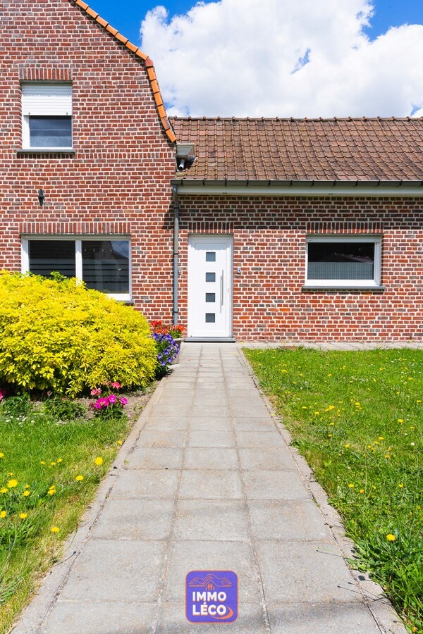 Maison de campagne avec jardin et parking, un véritable coup de coeur ! 