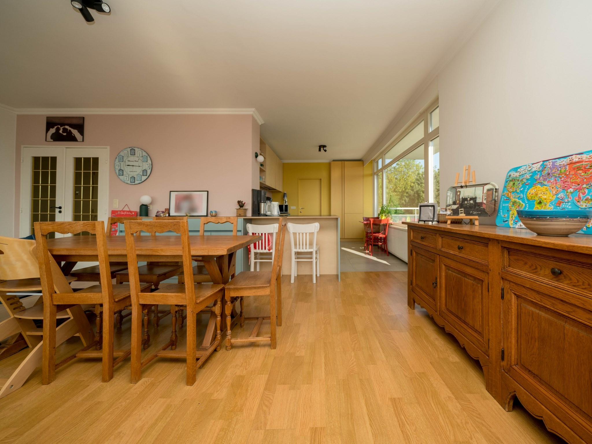 Prachtig appartement met 4 kamers, 2 bdk en 3 terrassen 