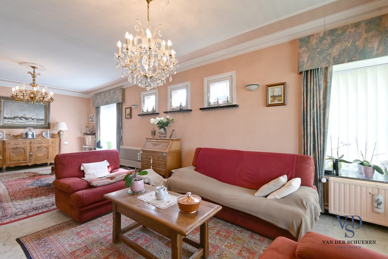 Karaktervolle villa, nabij centrum Merelbeke 