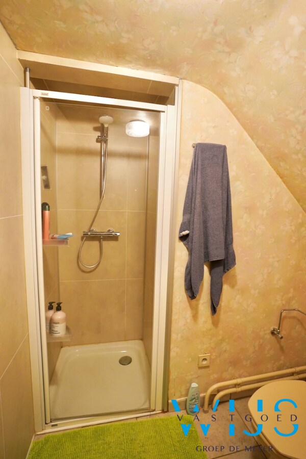 Landelijk gelegen woonhuis met 3 slaapkamers te Boekhoute! 