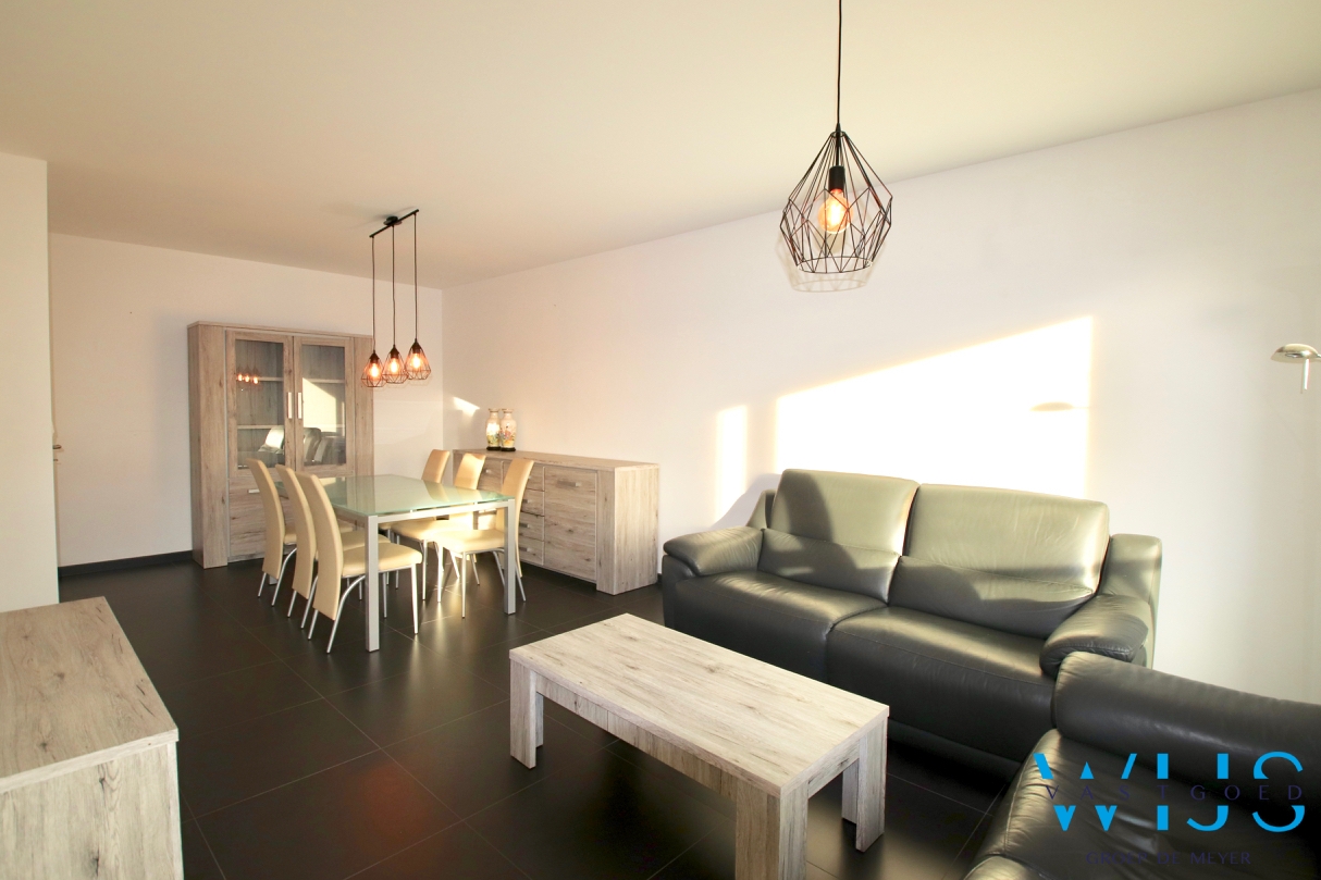 Verhuurd appartement - Oosteeklo