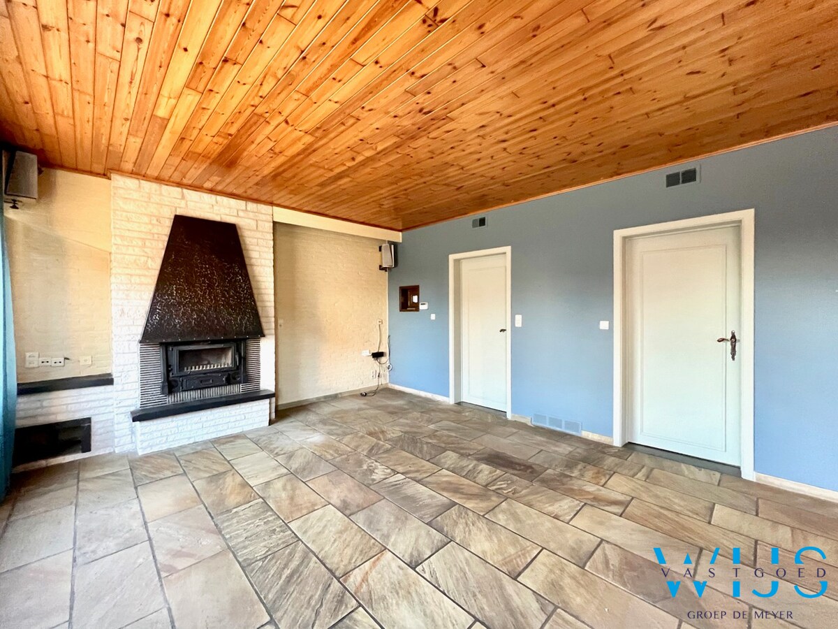 Instapklaar en gezellig woonhuis in hartje Ertvelde ! 