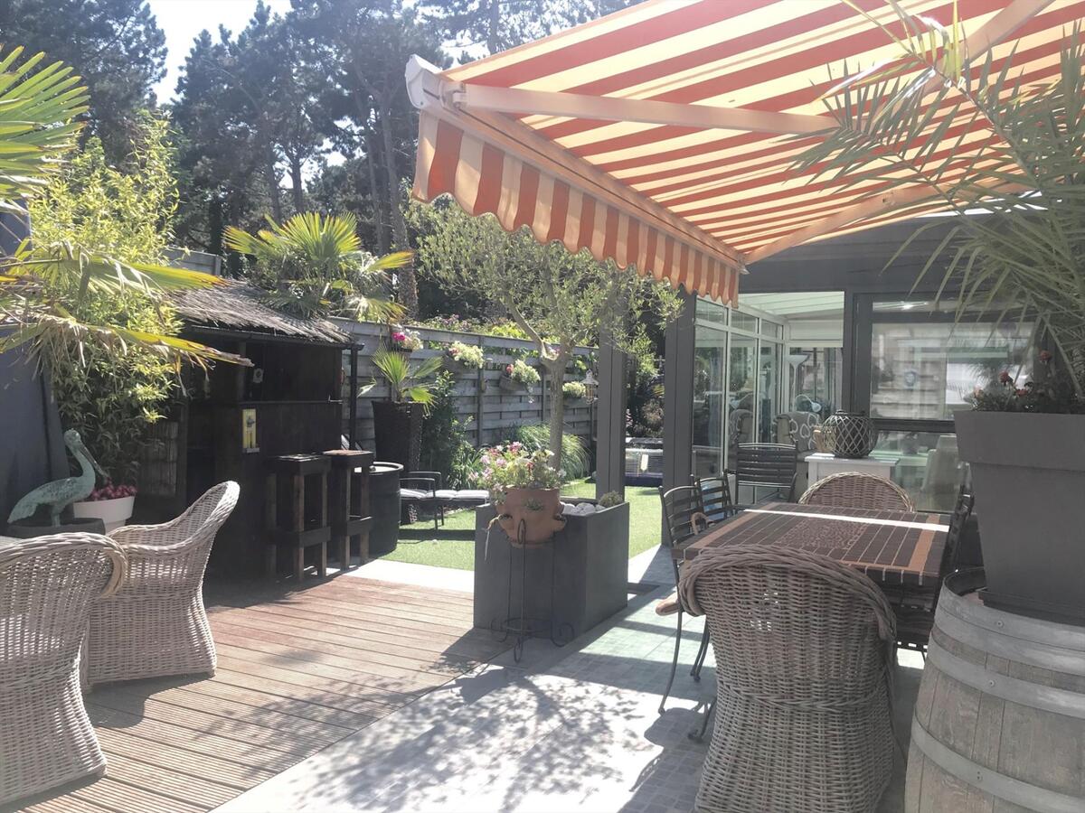 GERENOVEERDE KNUSSE VILLA IN EEN OASE VAN RUST 