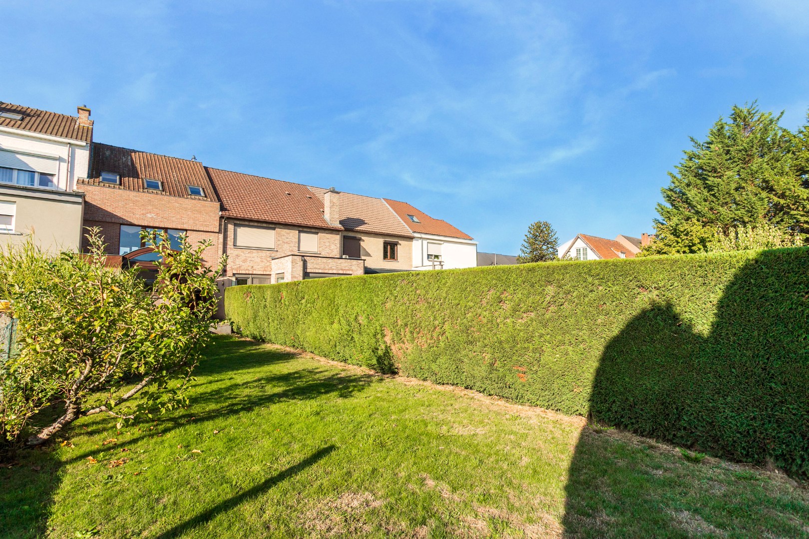 Karaktervolle architectenwoning (EPC B) met 3 slpks, garage en tuin te Lot 
