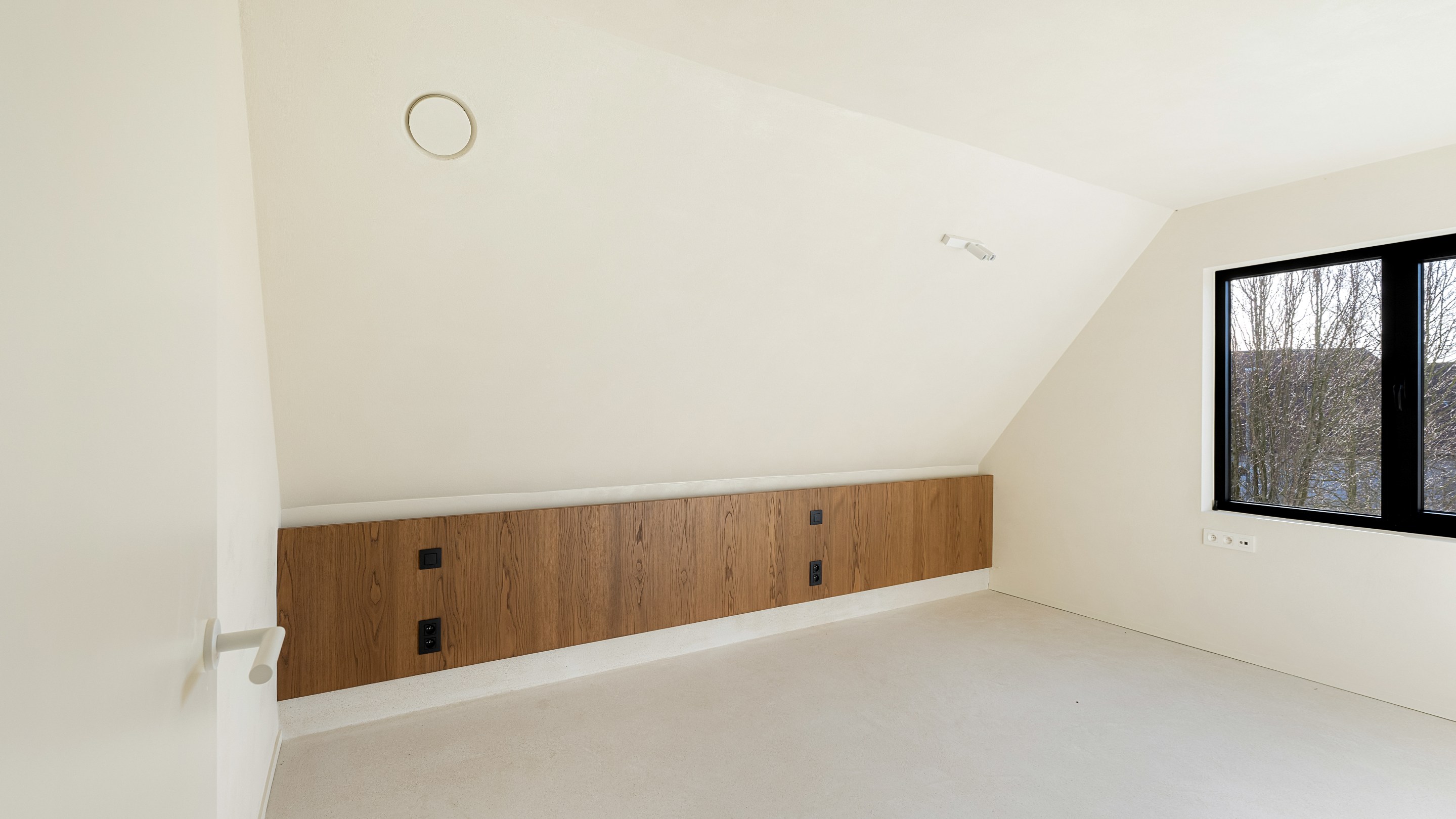 Villa de luxe rénovée dans un quartier résidentiel. 