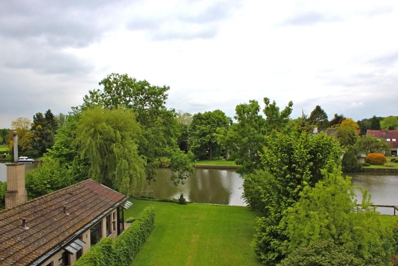 Villa + grote tuin aan de Leie 