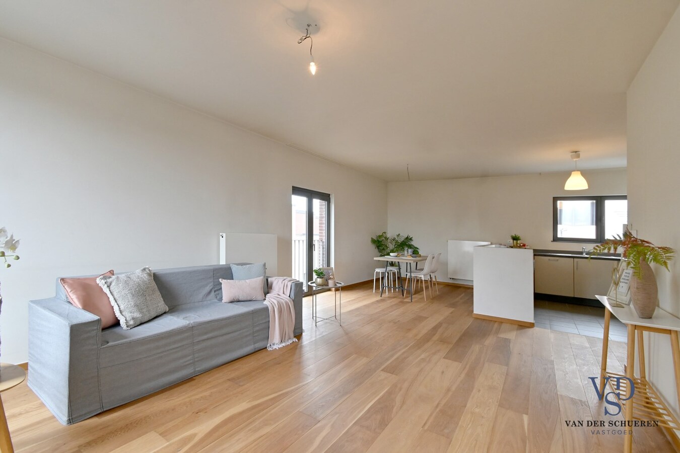 Eigentijds appartement in centrum Eke. 