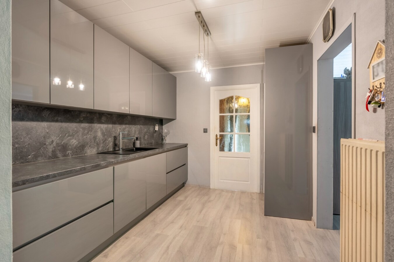 Ruime rustig gelegen woning met 3 slaapkamers. 