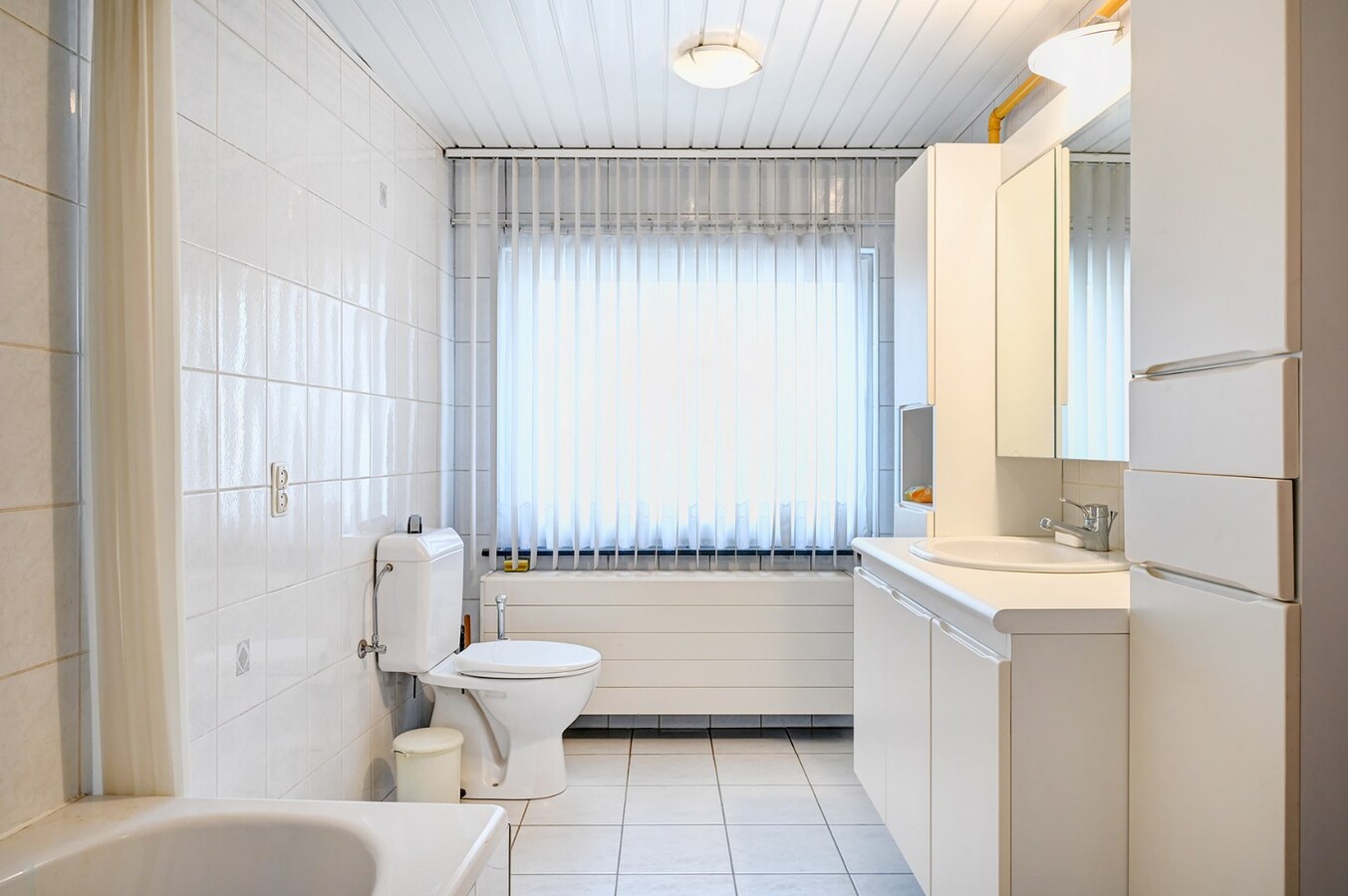 Open bebouwing met 4 slaapkamers 