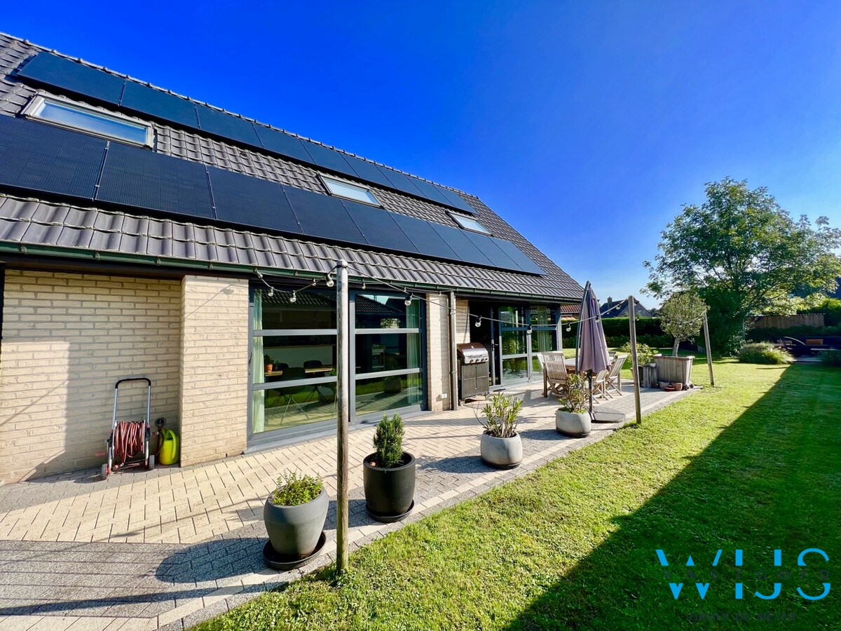 Stijlvolle alleenstaande woning te Ertvelde/ Rieme 