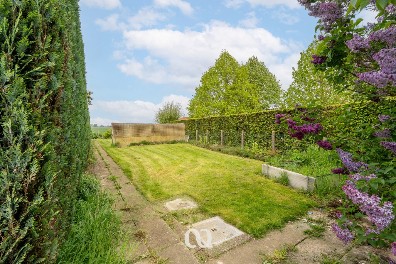 Bungalow met prachtig uitzicht en volledige onderkeldering in Heurne 