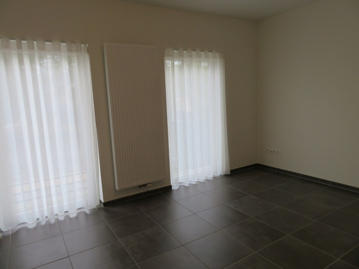 Recent appartement landelijk gelegen op de 1ste en 2de verdieping te Dilsen-Stokkem! 