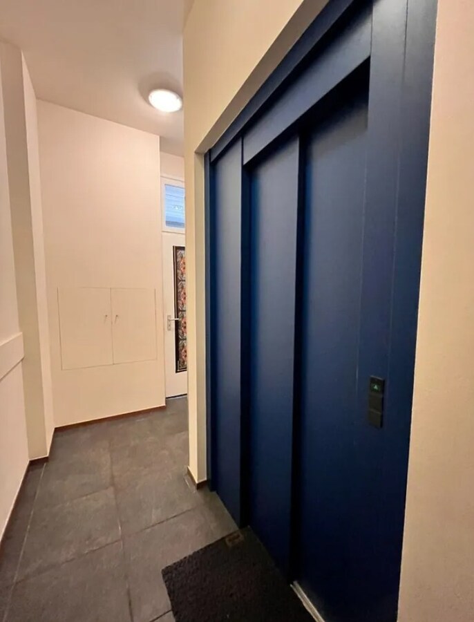 Unieke investeringsopportuniteit in het hart van Maaseik Handelspand + 2 verhuurde appartementen | Centrale ligging | Interessant verhuurpotentieel 