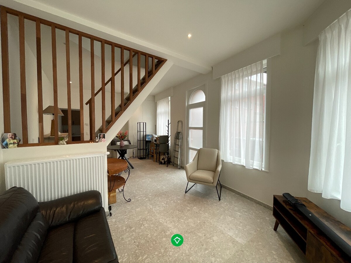 Gerenoveerde woning met 2 slaapkamers in centrum Roeselare 