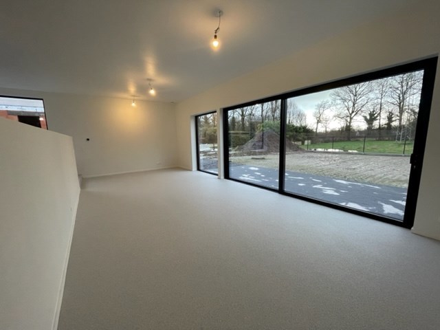 Prachtige nieuwbouw, moderne en energievriendelijke villa met 3 slaapkamers en tuin te Tessenderlo! 