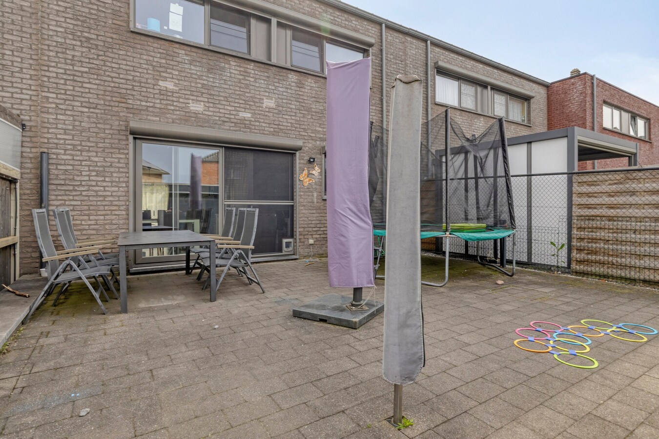Gruitrode: gezinswoning (2009) met 3 slaapkamers en tuintje 